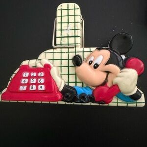 MICKEY MOUSE - Vintage Hoan Ltd  Mickey Mouse on telephone Chip Bag Clip Clasp